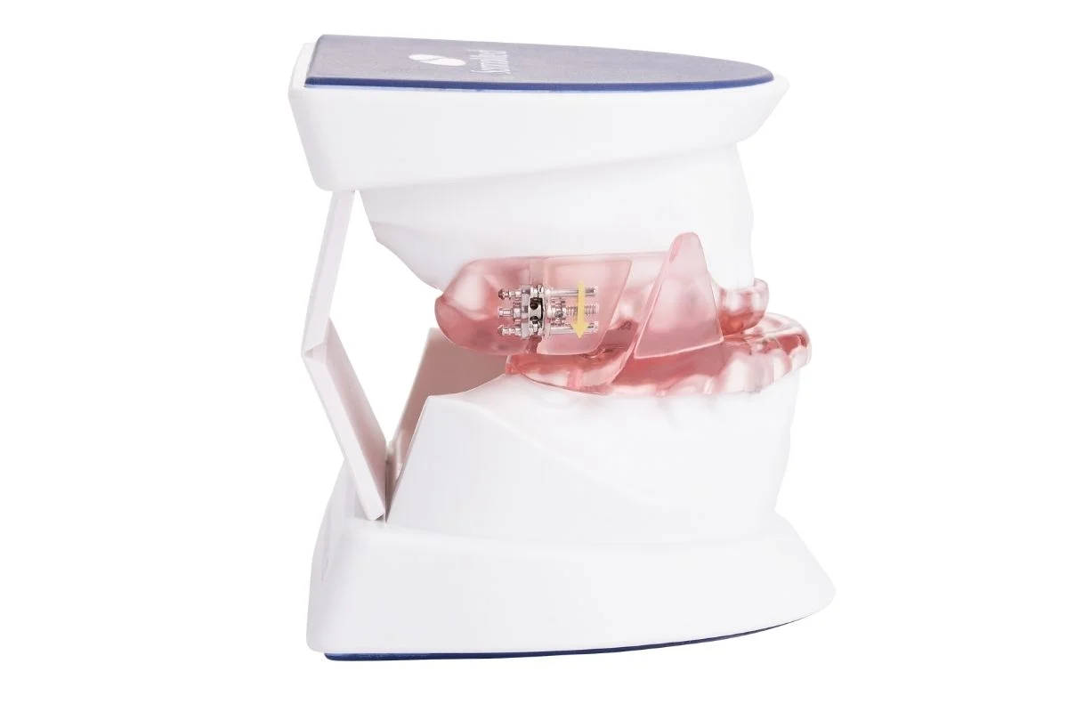 SomnoDent Classic with typodont side product image